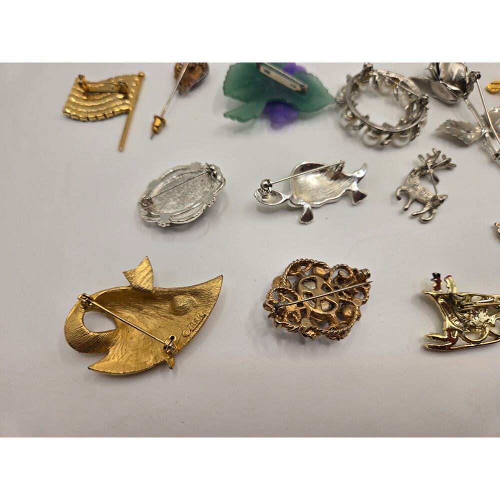 Vintage Mixed Lot of 14 Brooches & Pins Rhinestone Enamel Costume Jewelry - Picture 8 of 12